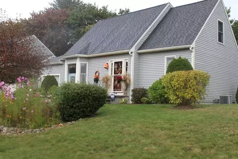 8 Country Side Rd #8, Bellingham, MA 02019