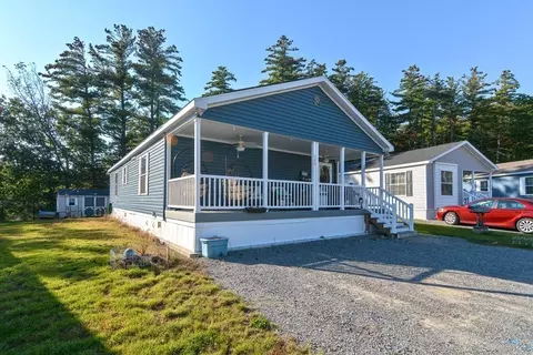 146 Nijal Ct, Fitchburg, MA 01420