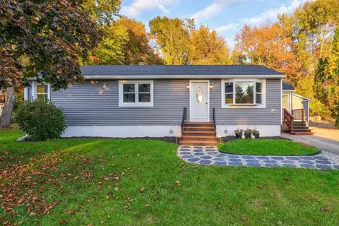 9 Surrey Ln, Webster, MA 01570 photo 3