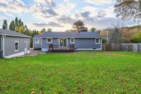 9 Surrey Ln, Webster, MA 01570 photo 6