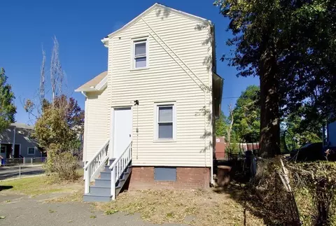 3 Beacon St, Springfield, MA 01109 photo 4
