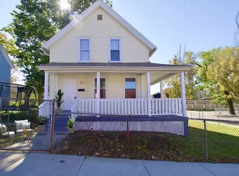 3 Beacon St, Springfield, MA 01109 photo 2