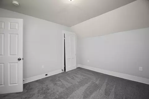 59 W Main St, Ware, MA 01082 photo 32
