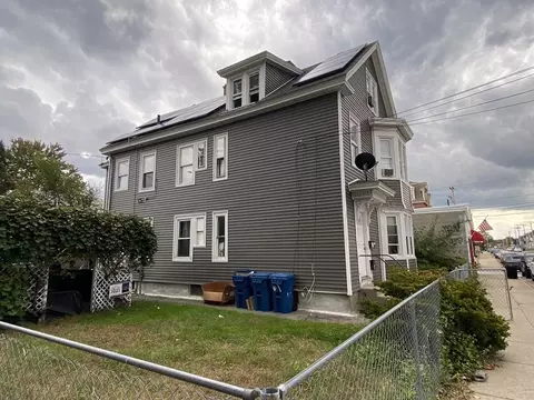 106 Parker St, Lawrence, MA 01843