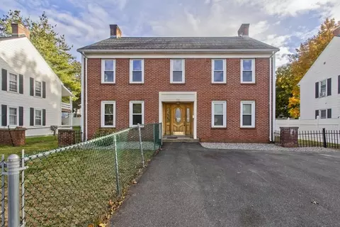98 Lyman St, Holyoke, MA 01040
