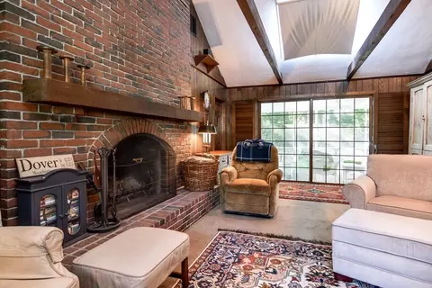 28 Yorkshire Rd, Dover, MA 02030 photo 2