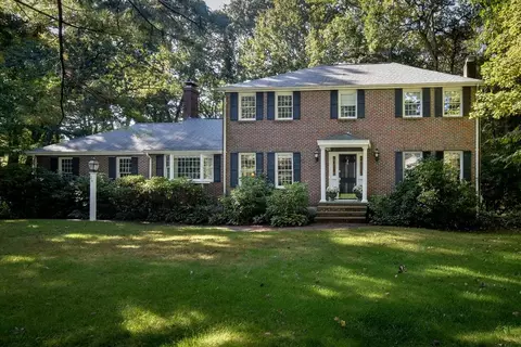 28 Yorkshire Rd, Dover, MA 02030