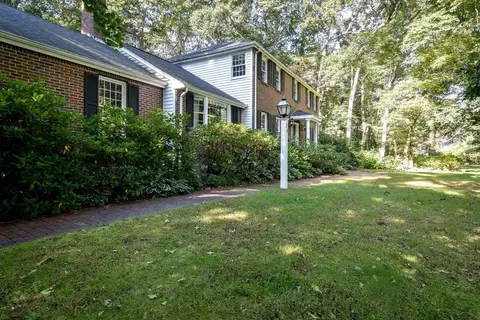 28 Yorkshire Rd, Dover, MA 02030 photo 24