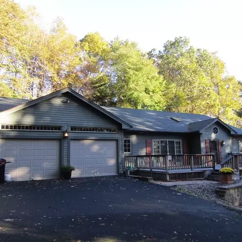 146 Maplewood Ter, Northampton, MA 01062