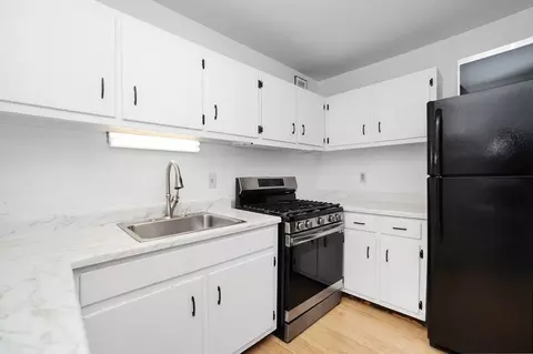 32 Juniper St #96, Brookline, MA 02445 photo 6