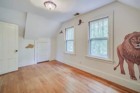 104 Linnell St, Springfield, MA 01104 photo 23