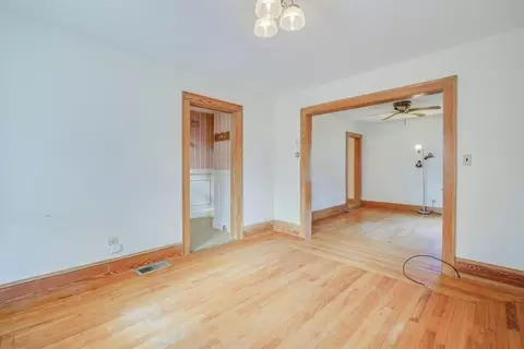 104 Linnell St, Springfield, MA 01104 photo 6