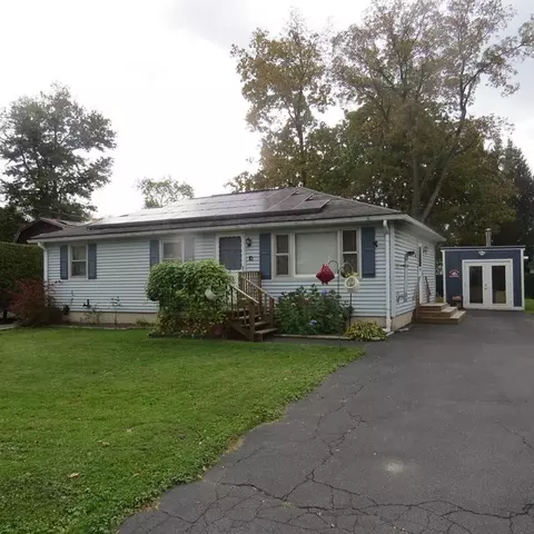 10 Lawndale St, Easthampton, MA 01027
