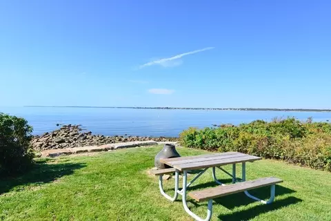 22 Balsam St, Fairhaven, MA 02719