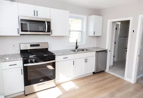 95 Wareham Rd, Marion, MA 02738 photo 2