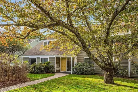 13 Concord Greene #2, Concord, MA 01742