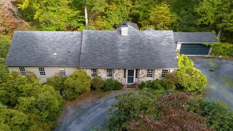 151 Prospect St, Seekonk, MA 02771