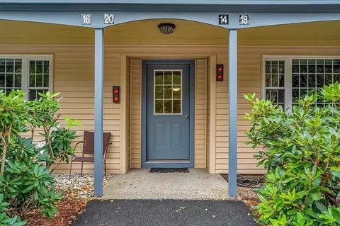 18 Kennedy Dr #18, Chelmsford, MA 01863