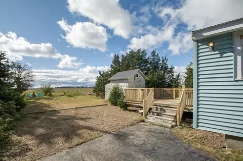 37 Pine Point Rd, Duxbury, MA 02332