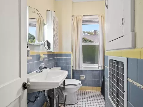 33 Spring St, Somerville, MA 02143 photo 18