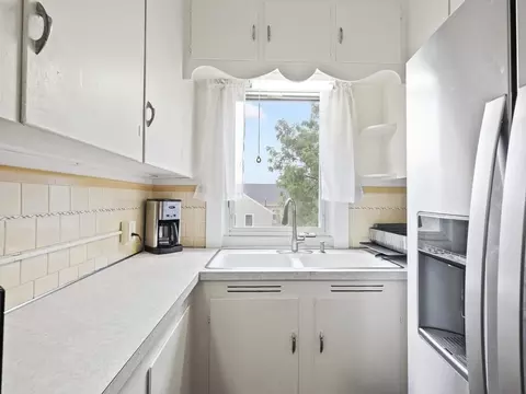 33 Spring St, Somerville, MA 02143 photo 10