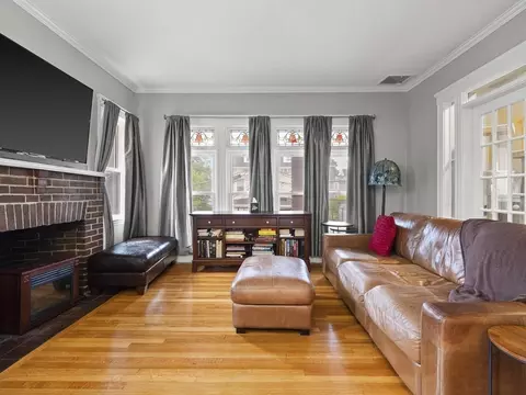 33 Spring St, Somerville, MA 02143 photo 4