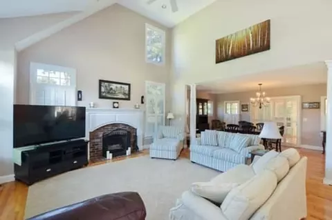 48 Taurus Dr, Mashpee, MA 02649 photo 7
