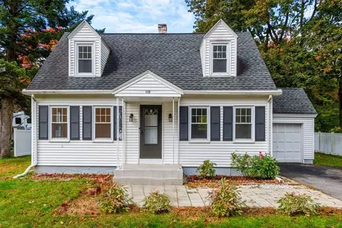 118 Marlboro Rd, Southborough, MA 01772
