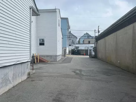 20 Orange St, Fall River, MA 02720 photo 17