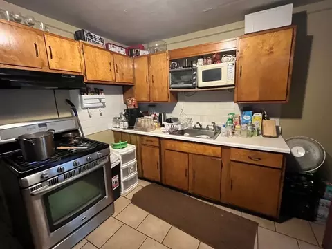 20 Orange St, Fall River, MA 02720 photo 8