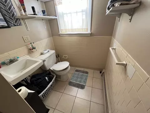 20 Orange St, Fall River, MA 02720 photo 7