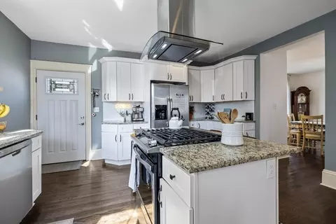 35 Jackson St, Saugus, MA 01906 photo 10