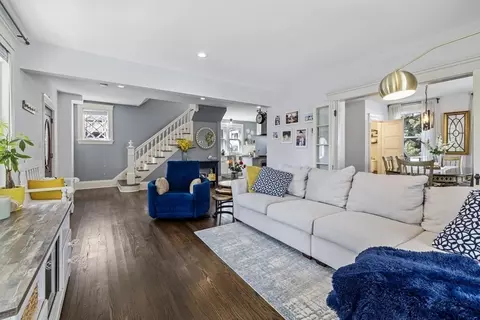 35 Jackson St, Saugus, MA 01906 photo 6