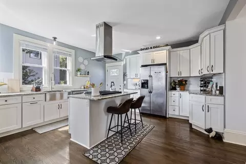 35 Jackson St, Saugus, MA 01906 photo 7