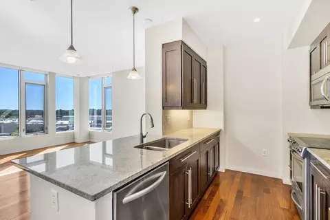 10 Nouvelle Way #T922, Natick, MA 01760