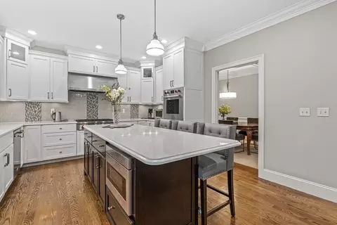7 Pinevale Ave, Wellesley, MA 02482 photo 11