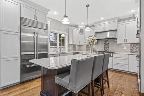 7 Pinevale Ave, Wellesley, MA 02482 photo 10