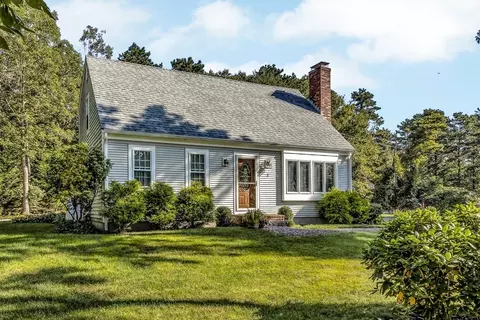 2 Deer Hollow Rd, Sandwich, MA 02644