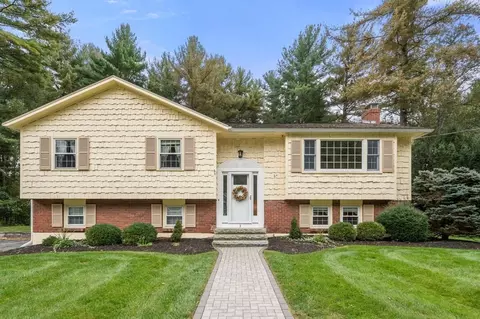 3 Puritan Rd, North Reading, MA 01864