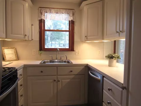 24 Garth Ct, Barnstable, MA 02632 photo 9