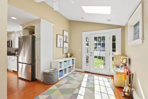 60 Oak St, Needham, MA 02492 photo 6