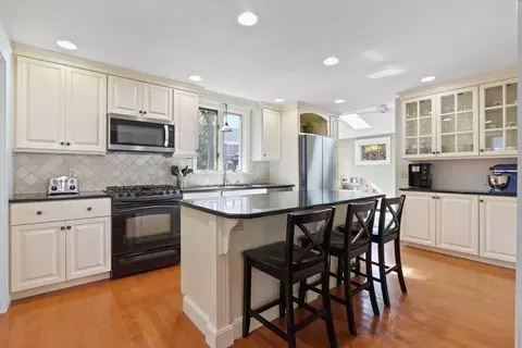 60 Oak St, Needham, MA 02492 photo 7
