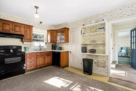 39 Summer St, Danvers, MA 01923 photo 14