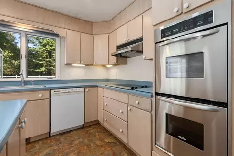 55 Westerly Rd, Weston, MA 02493 photo 13