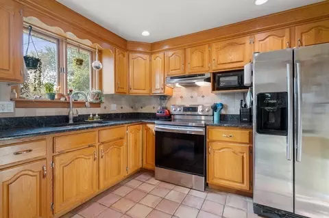 72 Summer Hill Rd, Maynard, MA 01754 photo 14