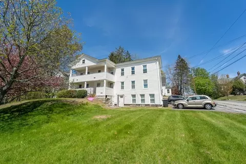 92 Main St, Millbury, MA 01527