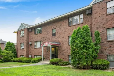 49 Spencer #14H, Boxborough, MA 01719