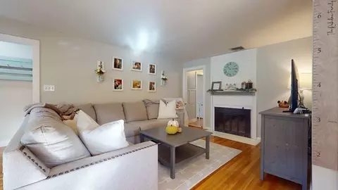 125 S Flagg St, Worcester, MA 01602 photo 5