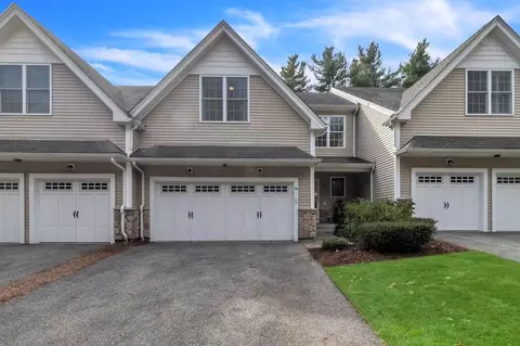 44 Pondside Dr #44, Bolton, MA 01740