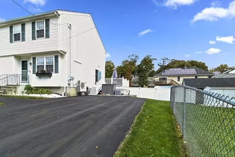31 Joseph St, Worcester, MA 01604 photo 2